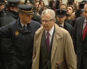 Garzón sigue recibiendo apoyos