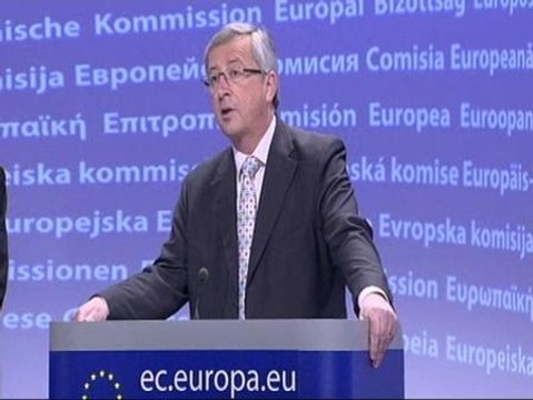 Bruselas pone 30.000 millones sobre la mesa para rescatar a Grecia