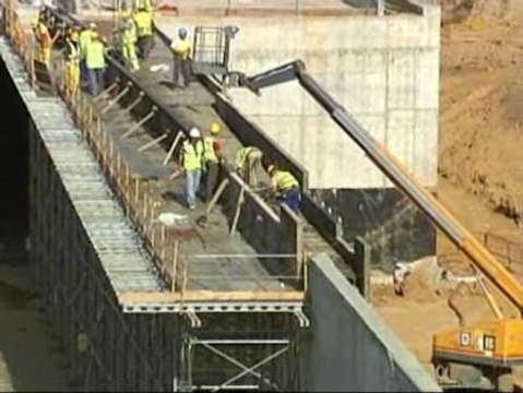 Zapatero presenta hoy el plan Extraordinario de Infraestructuras