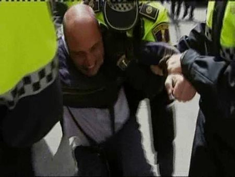 Los vecinos del barrio del Cabañal contra los derrumbes