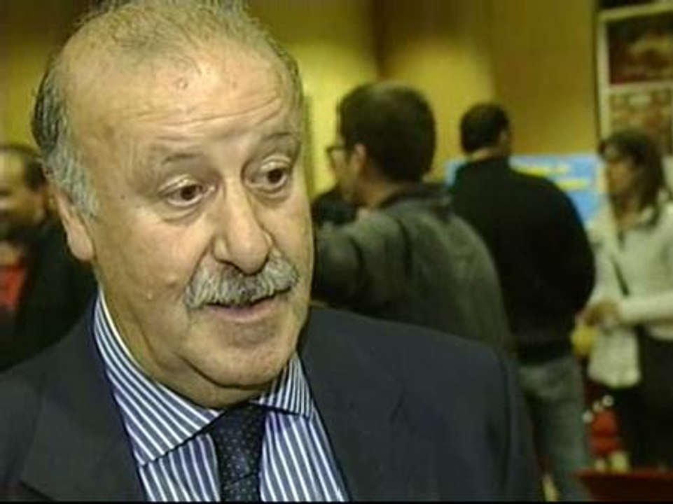 Del Bosque: "Somos favoritos, pero sabemos que un mundial tiene muchas dificultades"