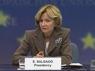 La Comisión Europea examina hoy el plan de austeridad español