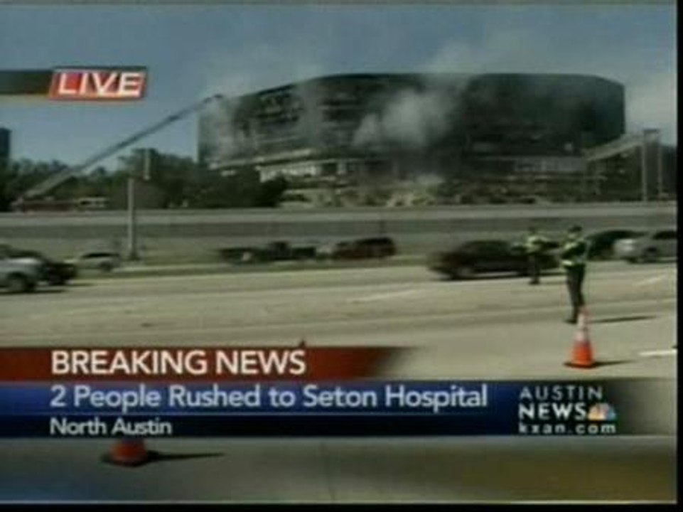 Un avioneta se estrella contra un edifico de oficinas en Texas