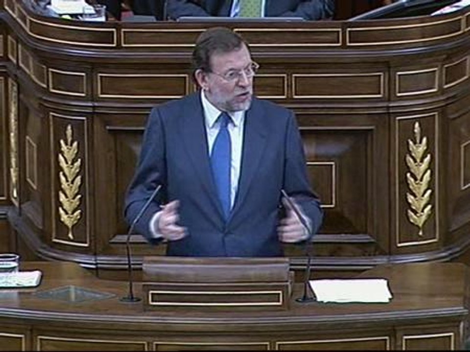 Rajoy: "El mayor problema es que Zapatero no inspira confianza ni dentro ni fuera de España"
