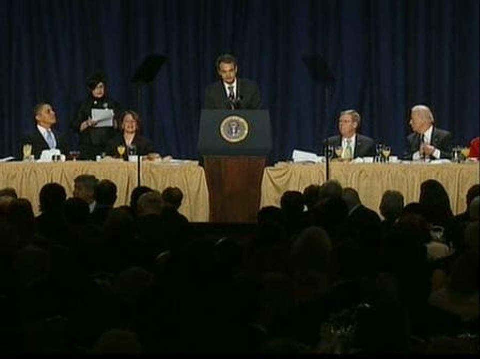 Zapatero recuerda a los trabajadores en su discurso frente a Obama