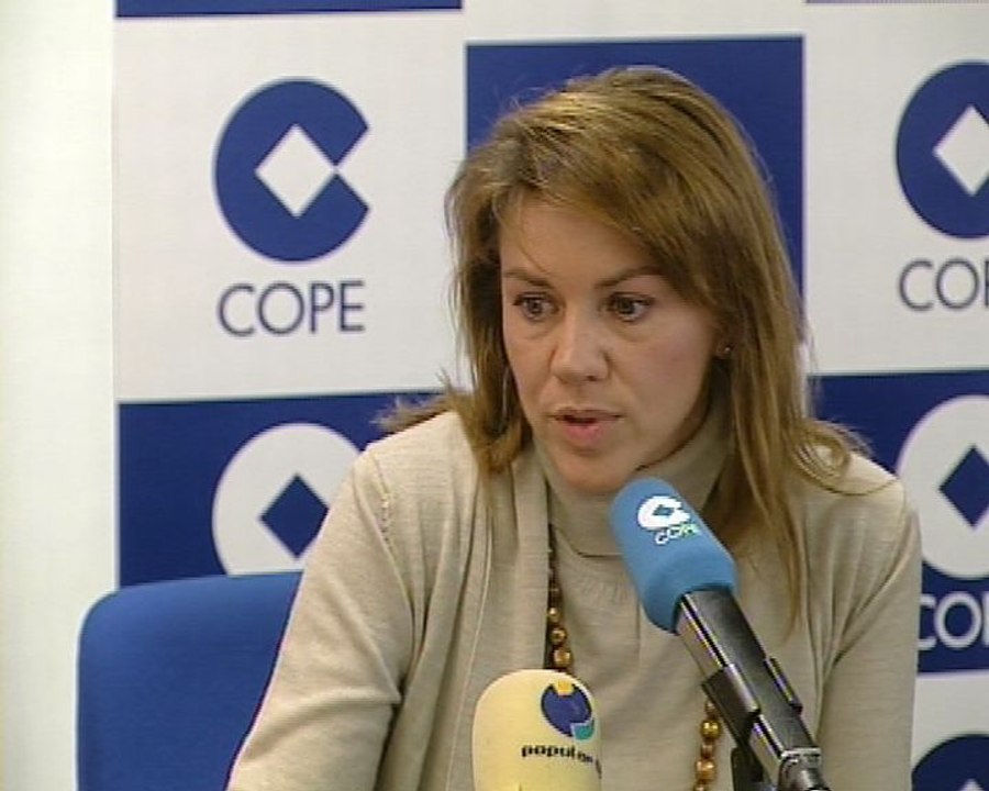 Cospedal no descarta una moción de censura