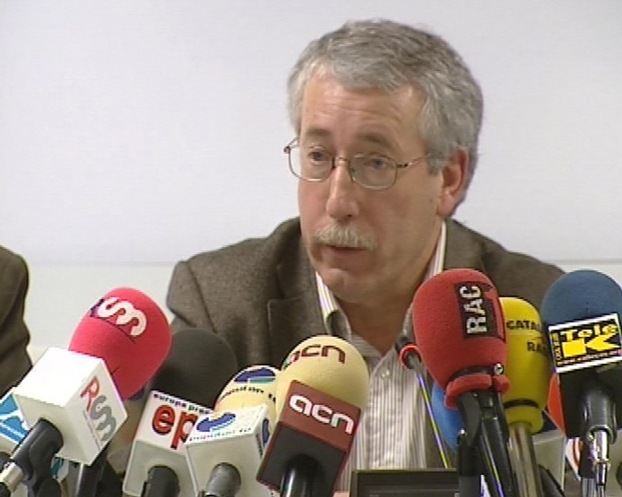 Toxo ve un "esperpento" en el Gobierno