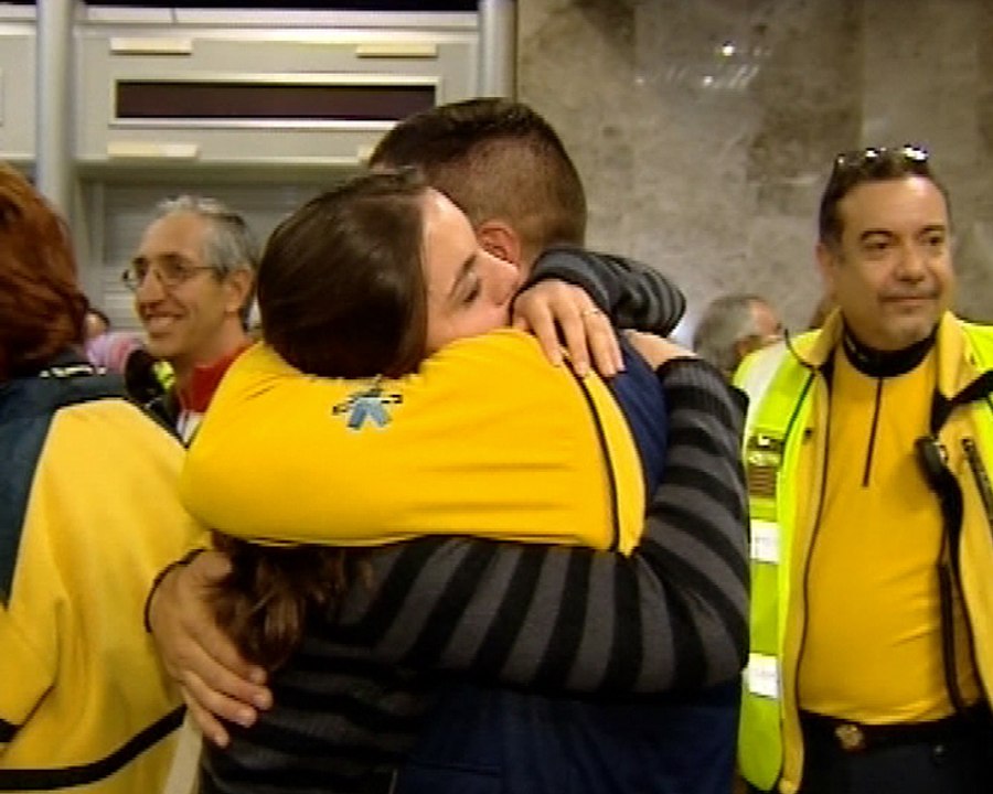 Llegan a Barajas voluntarios en Haití
