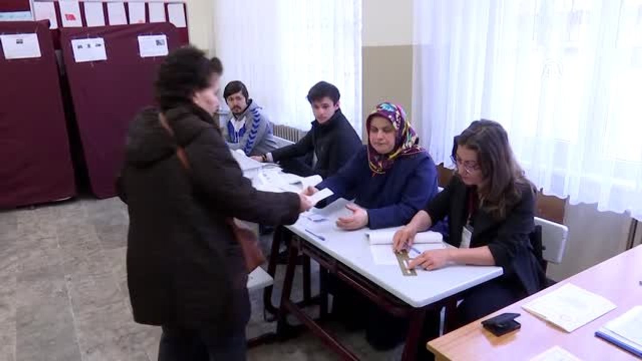 2019 Mahalli İdareler Genel Seçimleri İçin Oy Verme İşlemi Başladı