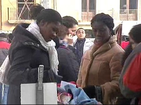 Vic podría prohibir hoy que los inmigrantes sin papeles no puedan empadronarse allí