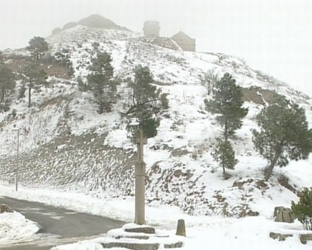 La nieve deja pueblos incomunicados