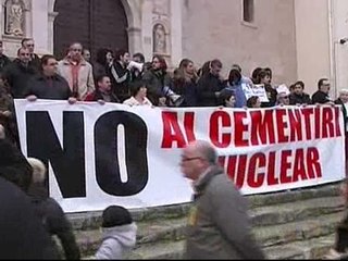 Miles de personas dicen "No" al cementerio nuclear en Ascó