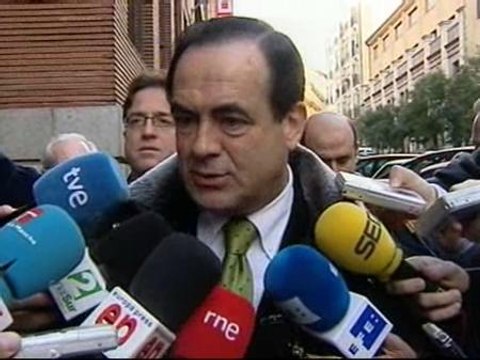 Bono califica de mentira grave la afirmación de Aznar de que en su época no hubo ningún soldado en Iraq