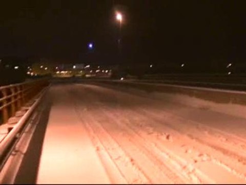 La nieve, el hielo y la lluvia causan cortes en 123 tramos de carreteras españolas