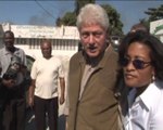Bill Clinton visita a Haití