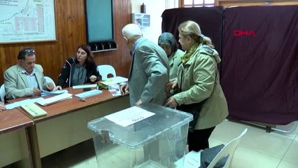 Antalya'da Seçmen Sandık Başına Gitti