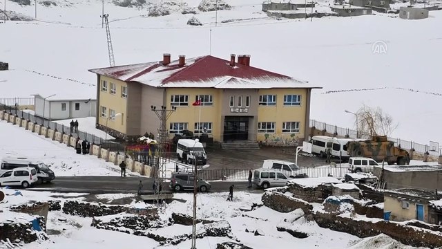 Türkiye sandık başında - Çetin kış şartlarına rağmen oylarını kullandılar - AĞRI