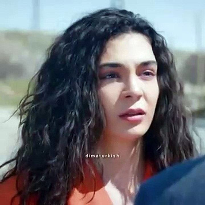 فيديو اتهام بطلي مسلسل "زهرة الثالوث" بتقليد "اشرح أيها البحر الأسود"