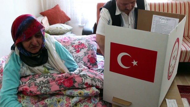 Seyyar sandık hasta ve engelli seçmenin ayağına gitti - SİVAS