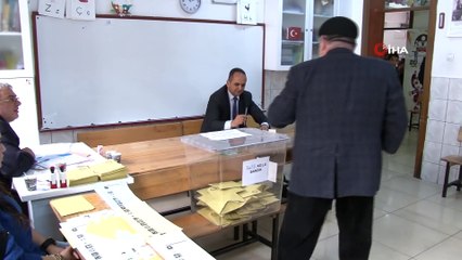 Konya’da oy kullanma işlemi başladı