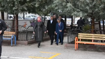 Türkiye Sandık Başında - Vali Aydın Baruş Oyunu Kullandı