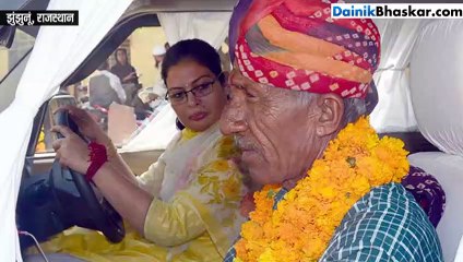 40 साल बाद रिटायर हुए कॉन्स्टेबल प्रहलाद, गाड़ी ड्राइव कर DSP  ने छोड़ा घर