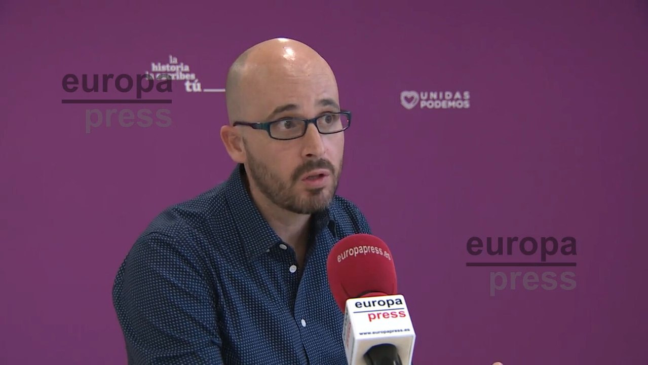 Podemos propone una renta básica de 600 a 1.200 euros.