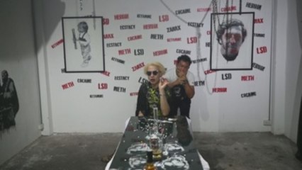 "Sex, Drugs & Headache Stencil", la nueva exhibición de arte callejero en Bangkok