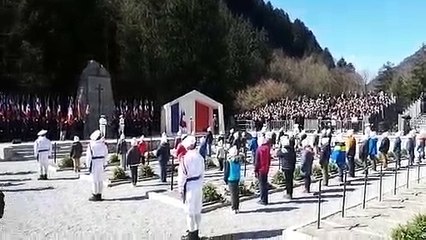 Plateau des Glières : dépôt d'une gerbe par le président Emmanuel Macron