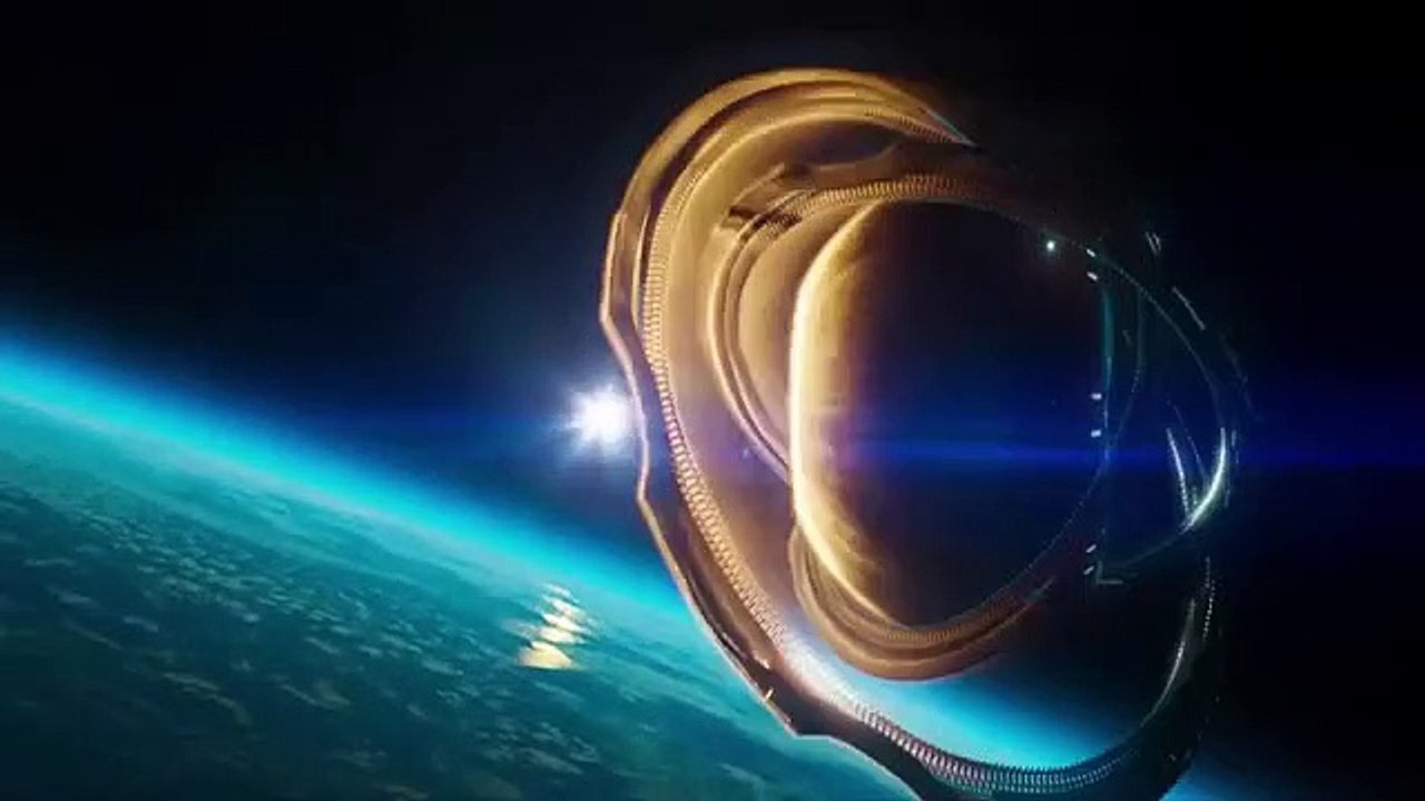 Attraction (2017) - Spaceship Landing on Moscow (Russian Alien Movie)