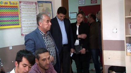 DP Genel Başkanı Uysal oyunu kullandı - AFYONKARAHİSAR