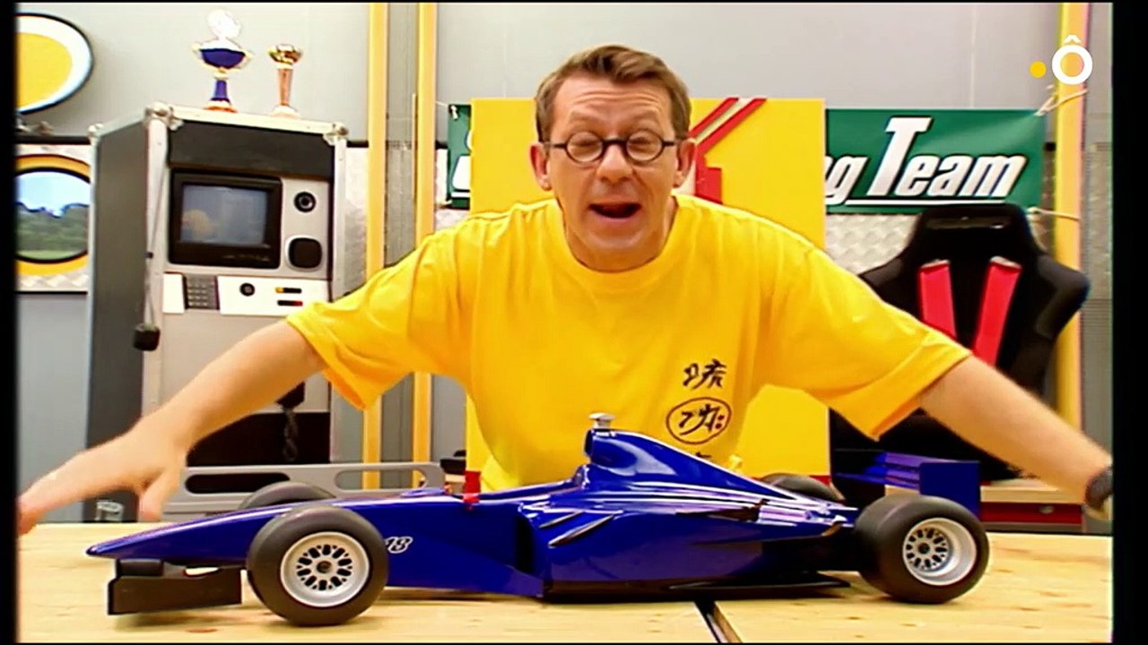 C'est pas sorcier - Les voitures de course les sorciers ont la formule