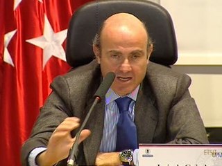 De Guindos dice que el equipo de Rajoy será bueno