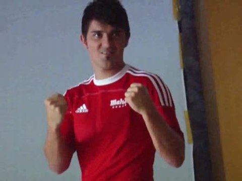 Villa y Casillas enseñan a marcar y parar penaltis