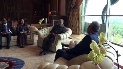 Mahathir, D-8 Genel Sekreteri Ku Jaafar ile görüştü - KUALA LUMPUR