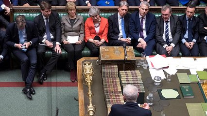 Συμβιβασμός Μέι για την άρση του αδιεξόδου: Θα συναντηθεί με τον Κόρμπιν