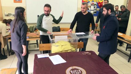 Oy sayım işlemi devam ediyor - İSTANBUL