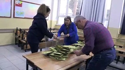 Oy sayım işlemi devam ediyor - YALOVA