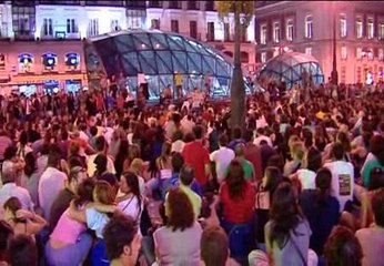 "Indignados" con la reforma constitucional