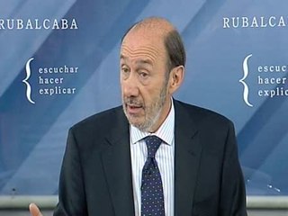 Rubalcaba preocupado por el &#039;primer empleo&#039;