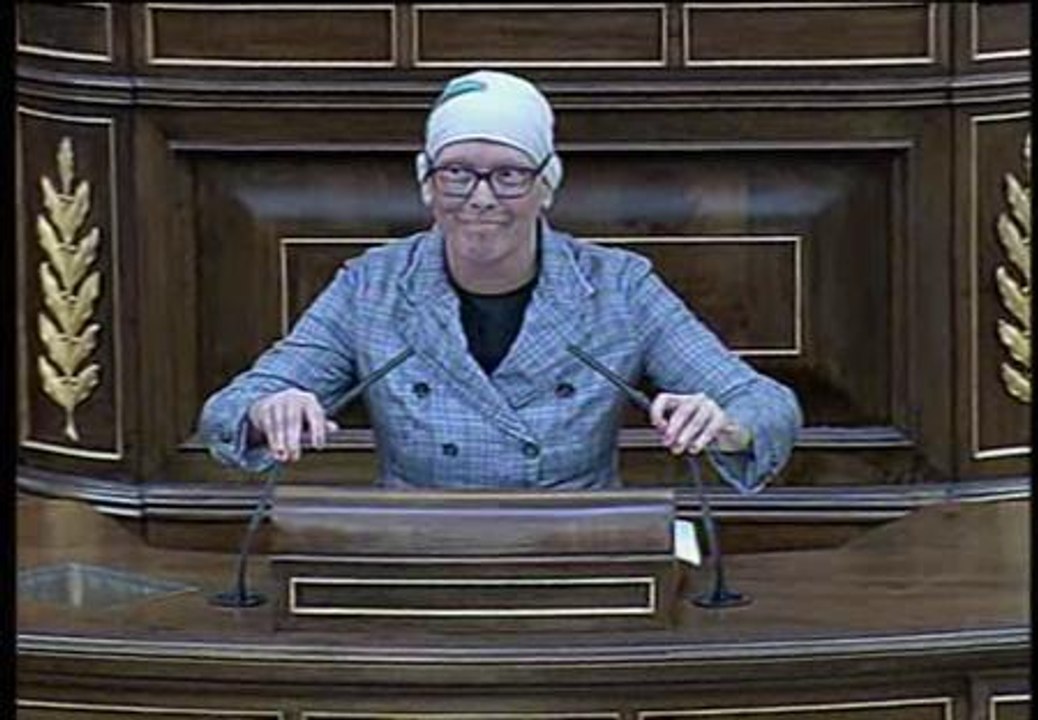 Ovación cerrada a Uxue Barkos en su regreso al Congreso