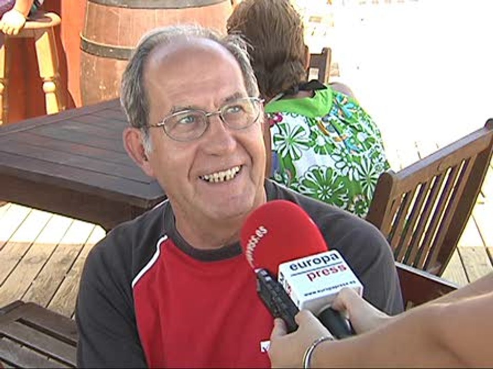 Los bañistas llenan las playas de Tarragona