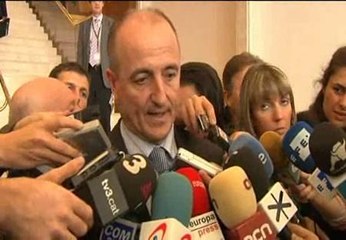 Sebastián: "Las declaraciones que creen alarma innecesaria sobre la solvencia de instituciones públicas no son buenas"