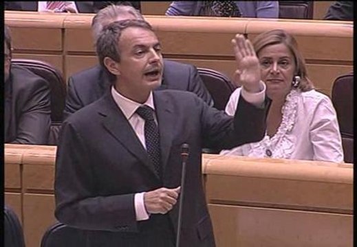 Zapatero asegura que los socialistas sufren cuando se toman medidas duras y difíciles