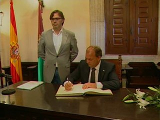 Monago se reunirá con Blanca Portillo por su renuncia