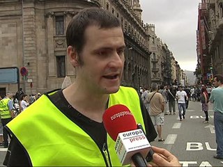 Download Video: Miles de indignados recorren el centro de Barcelona