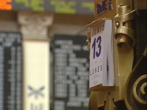 El Ibex 35 abre plano (-0,08%) y continúa por debajo de los 10.000 puntos