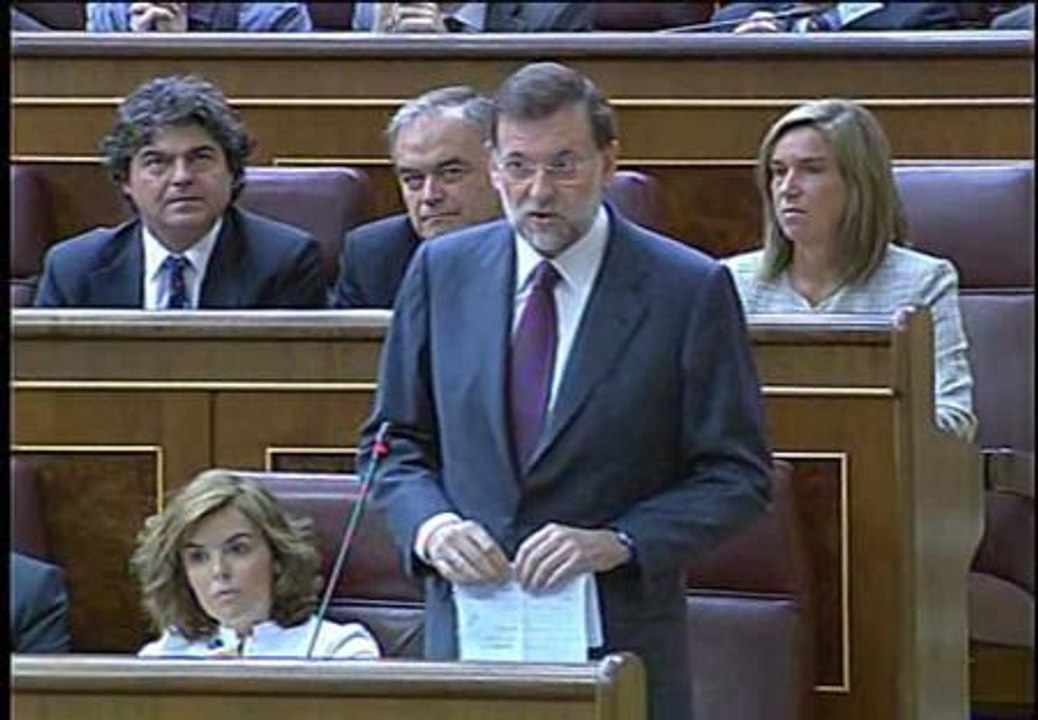 Rajoy: "No están en condiciones de aportar confianza a la economía española"