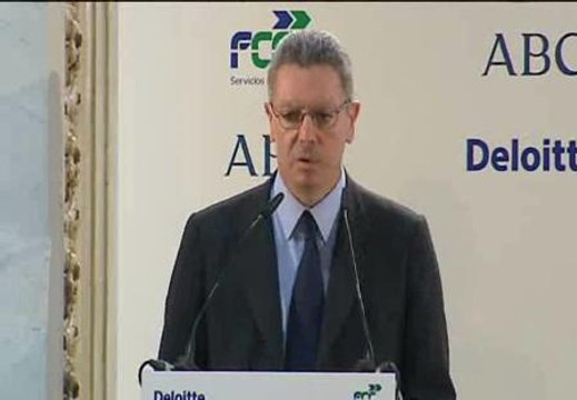 El hijo de Gallardón denuncia la actitud de los manifestantes frente a su domicilio