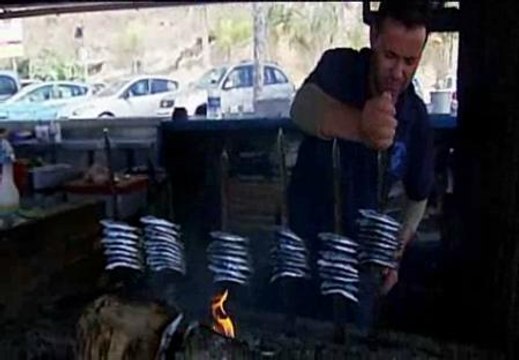 La junta prohibe los espetos en los chiringuitos granadinos